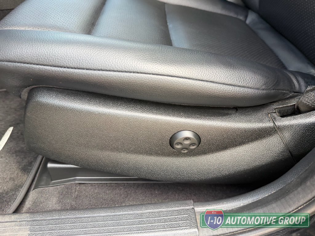 Used 2015 Mercedes-Benz GLK 350 2WD image 25