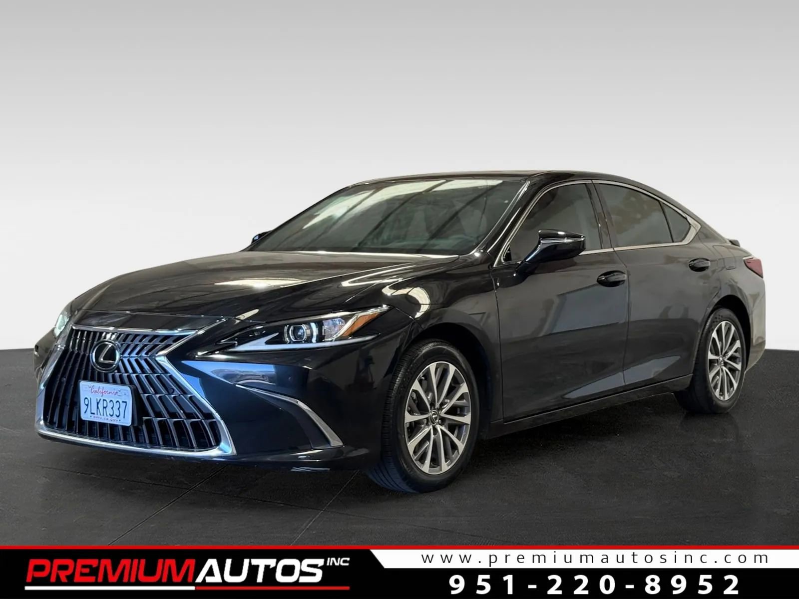 Used 2024 Lexus ES 300h w/ Premium Package