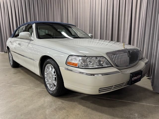 Used 2006 Lincoln Town Car Designer Series