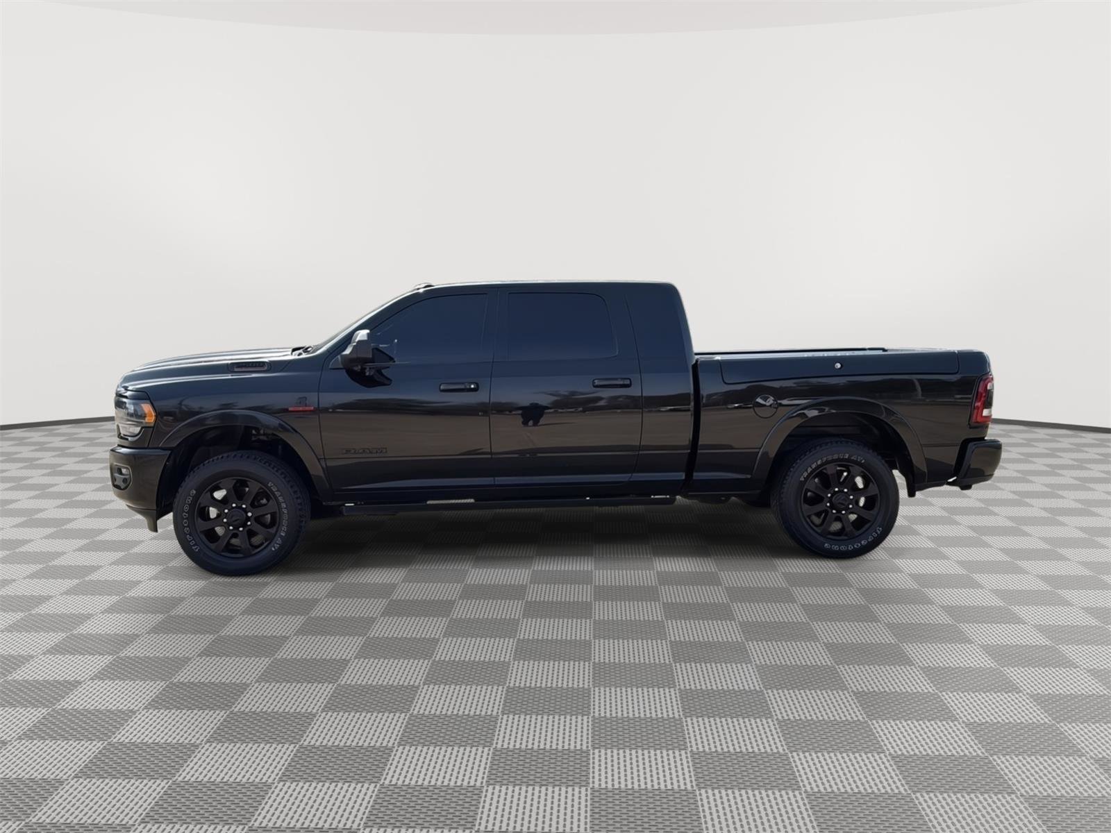 Used 2021 RAM 2500 Limited w/ Night Edition image 2