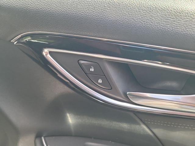Used 2024 Buick Envision Preferred AWD/4WD image 28