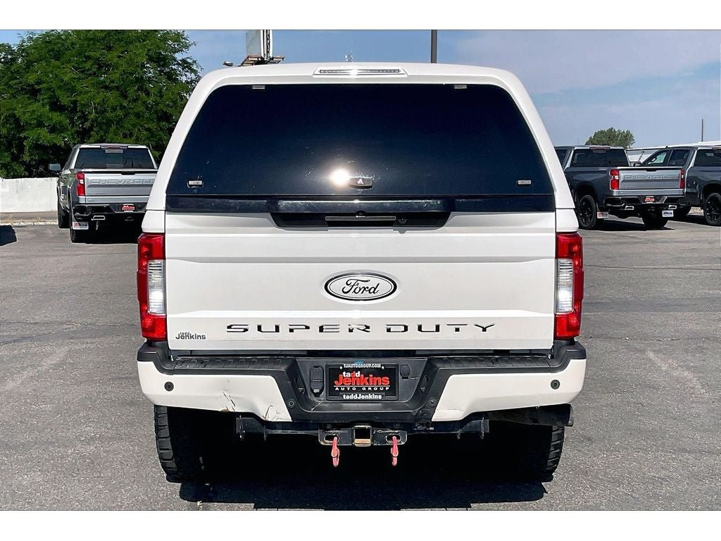 Used 2019 Ford F250 Lariat w/ Lariat Ultimate Package AWD/4WD image 4