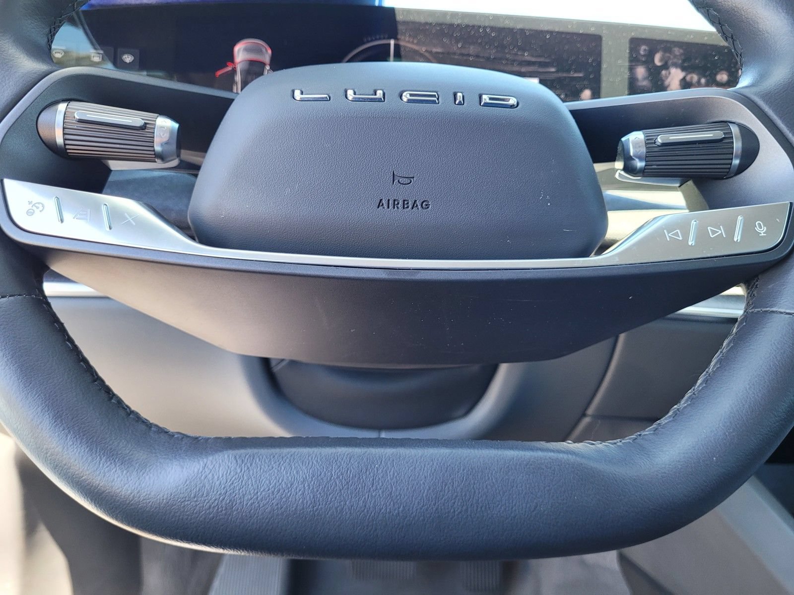 Used 2025 Lucid Air Touring AWD/4WD image 24