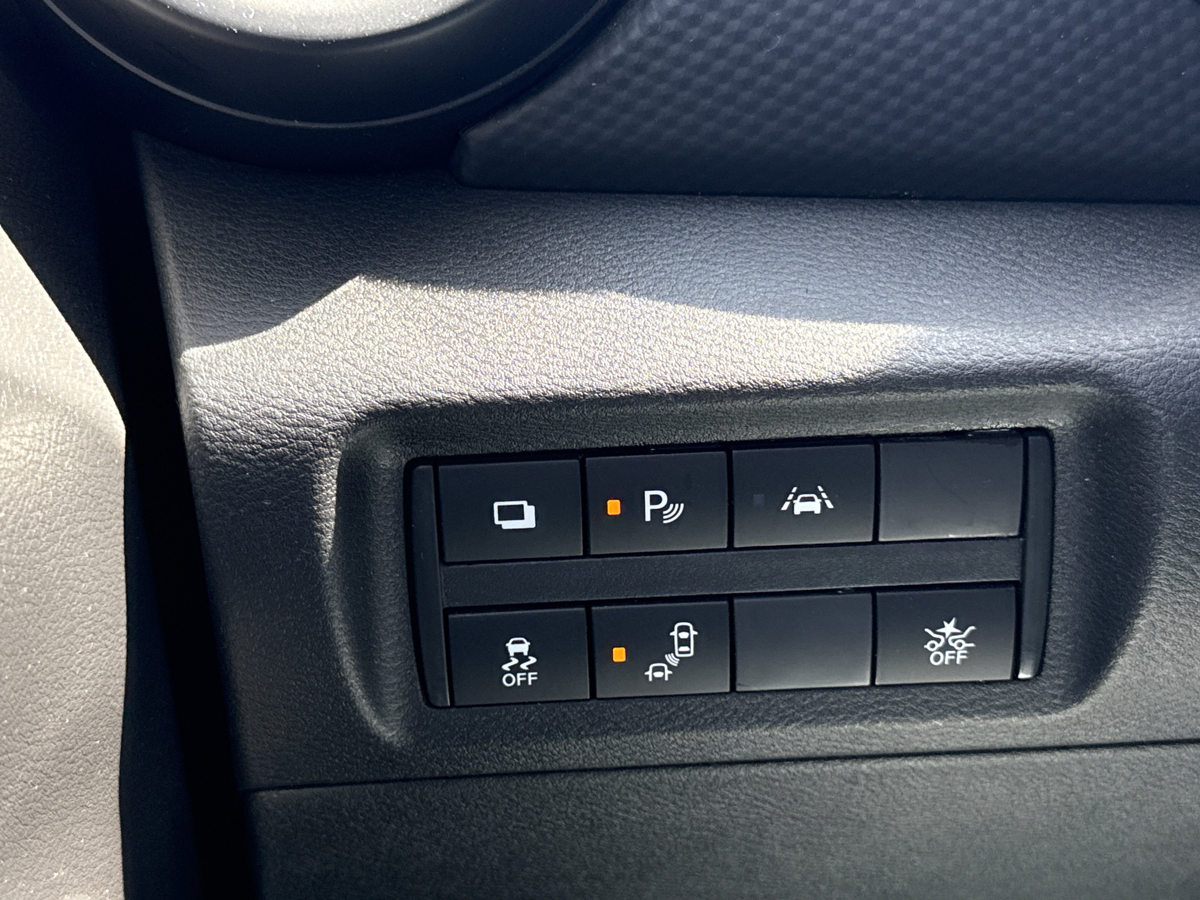 Used 2021 Nissan Kicks S image 25