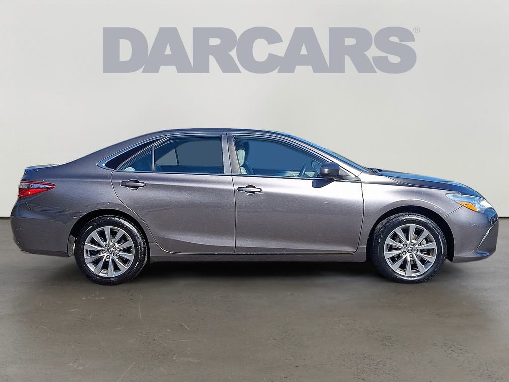 Used 2017 Toyota Camry XLE FWD image 7