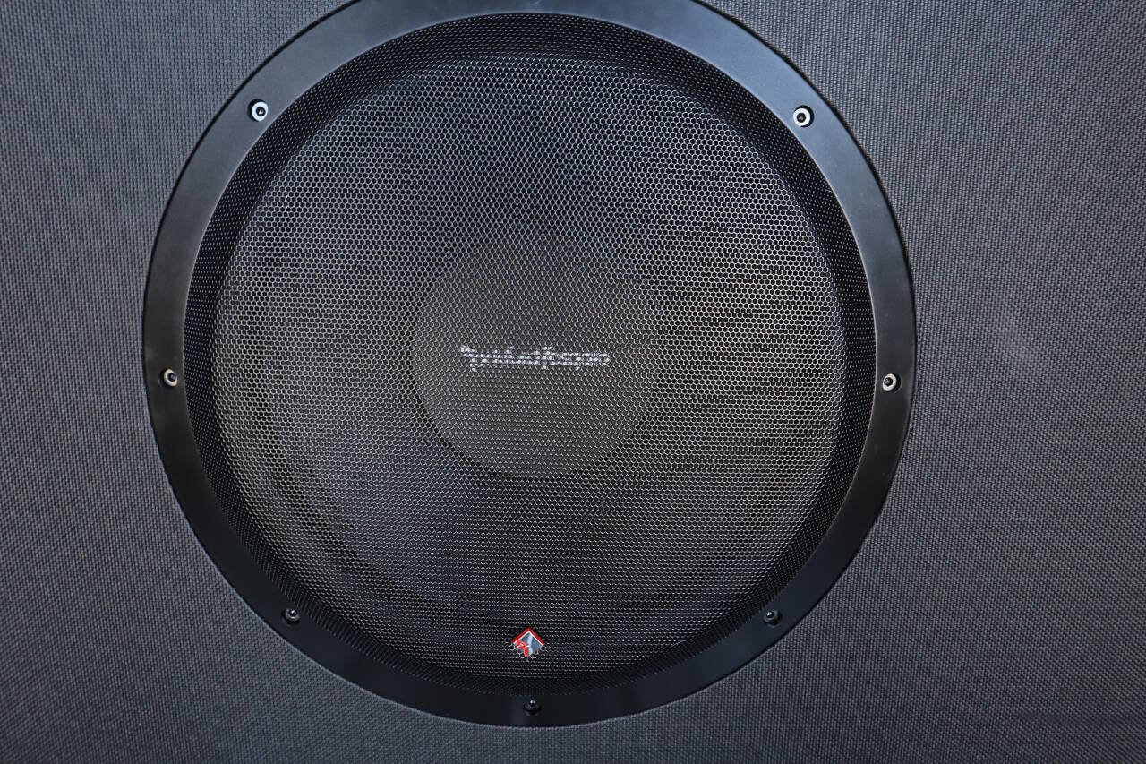 Used 2020 Land Rover Discovery Sport S R-Dynamic image 11