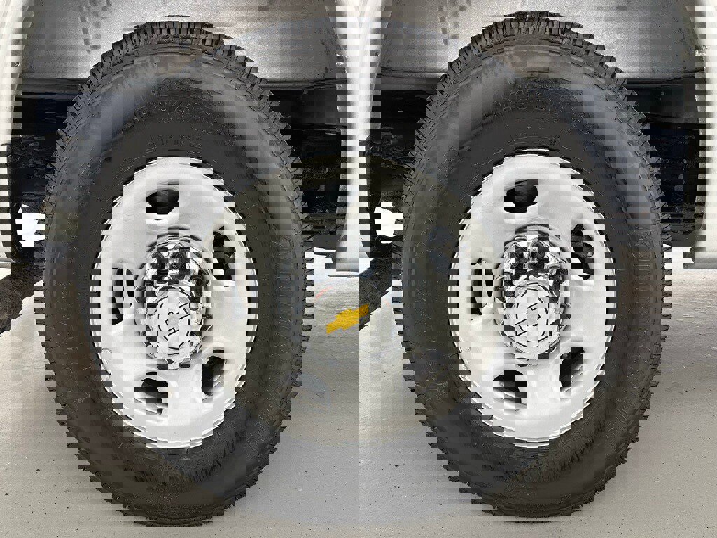 Used 2025 Chevrolet Express 3500 LT w/ LT Preferred Equipment Group image 53