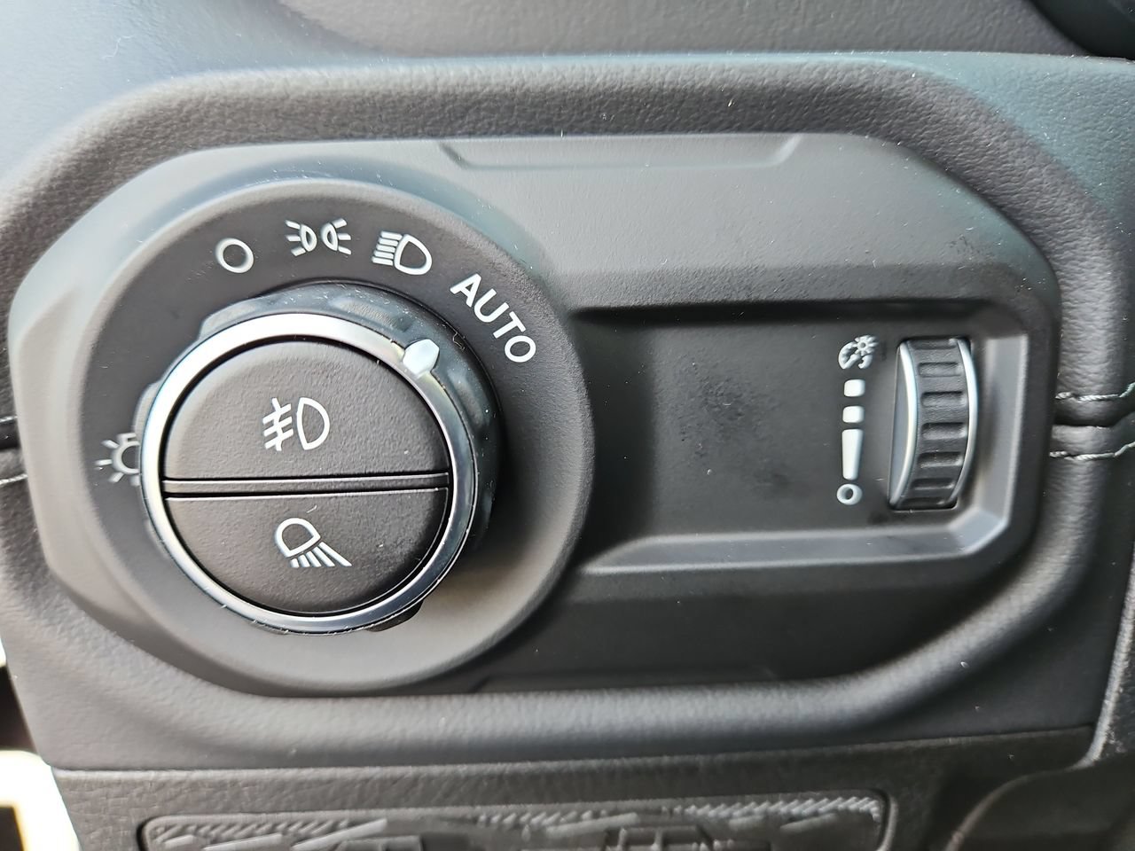 New 2026 Jeep Gladiator Mojave AWD/4WD image 30