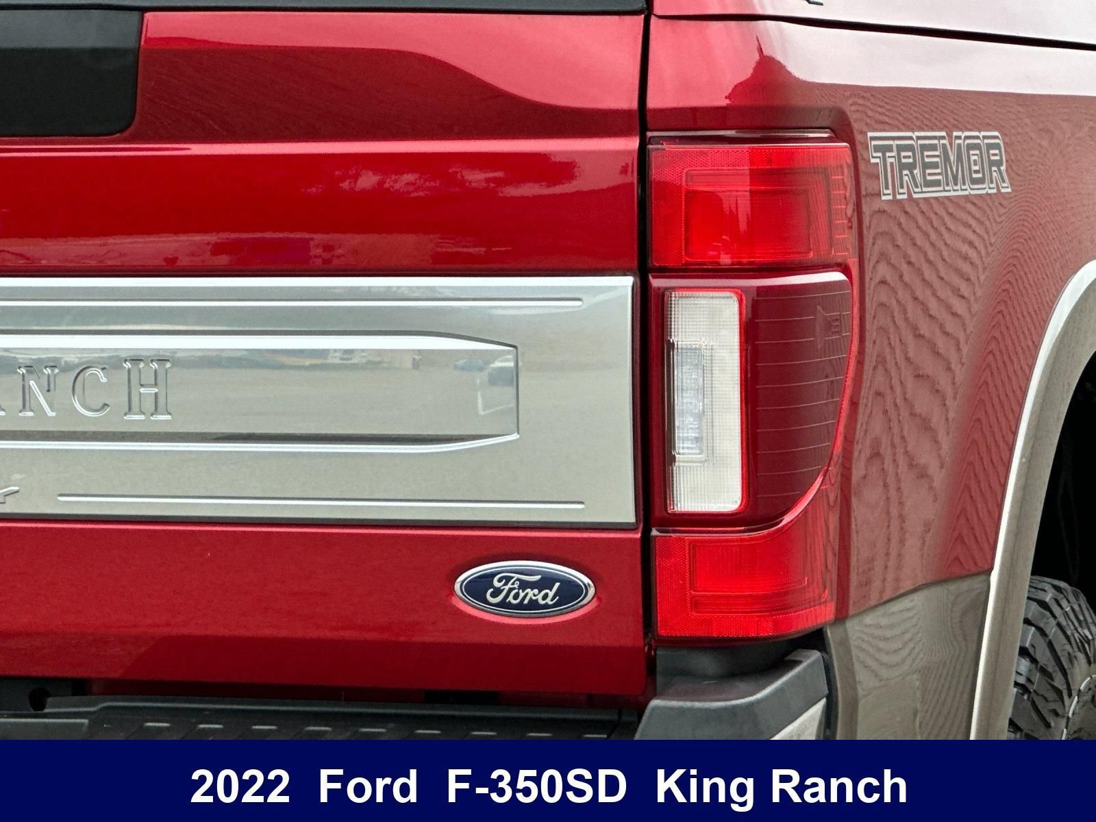 Used 2022 Ford F350 King Ranch w/ Tremor Off-Road Package AWD/4WD image 38