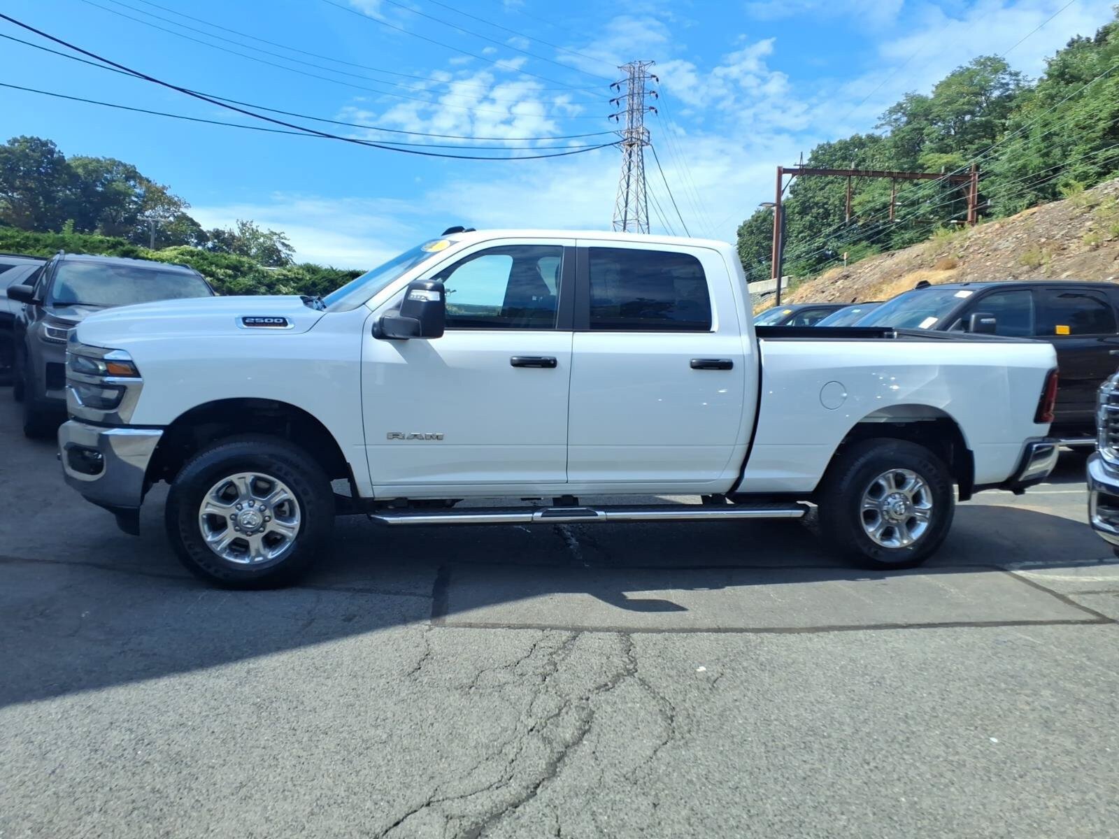 Certified 2026 RAM 2500 Big Horn AWD/4WD image 8