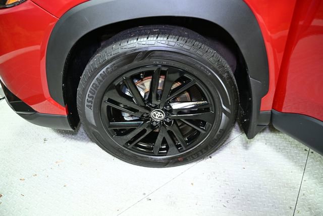 Used 2024 Toyota Corolla Cross AWD Hybrid w/ Moonroof Package image 19