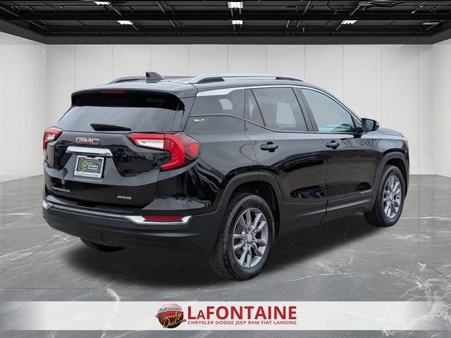 Used 2024 GMC Terrain SLT image 5