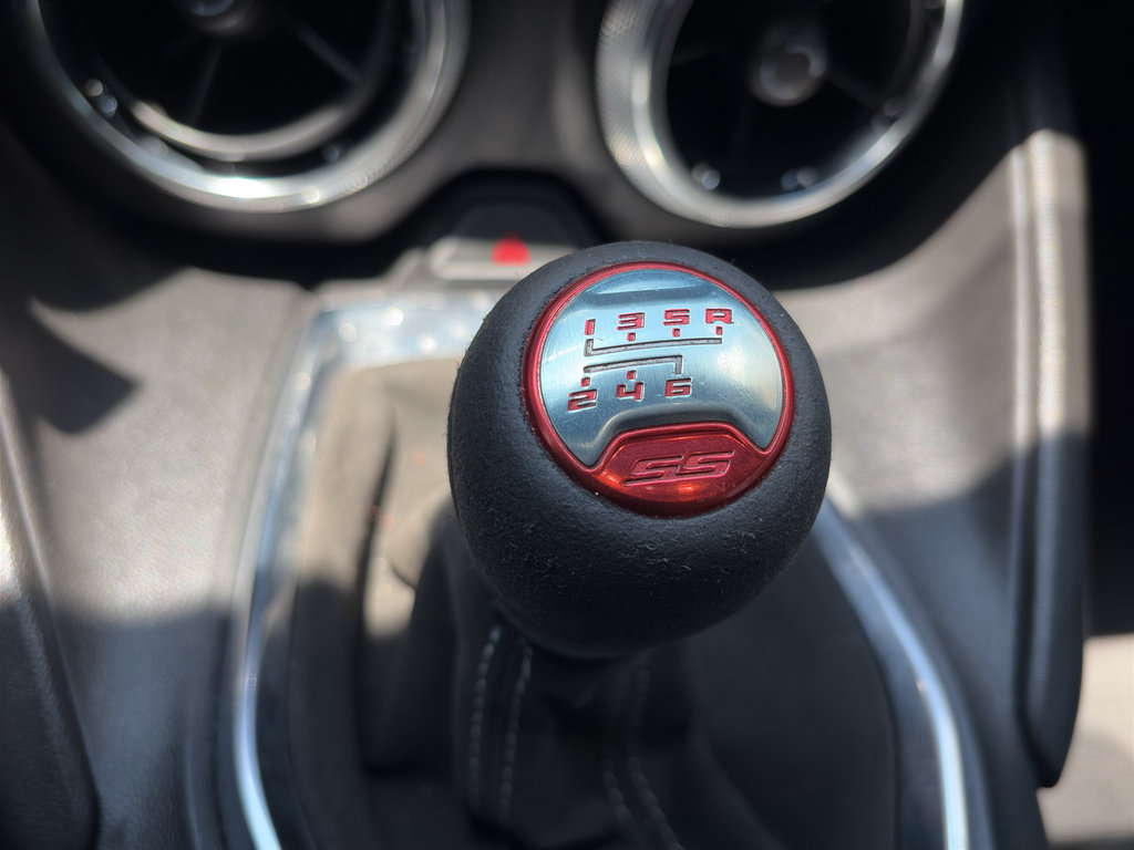 Used 2023 Chevrolet Camaro SS RWD image 21
