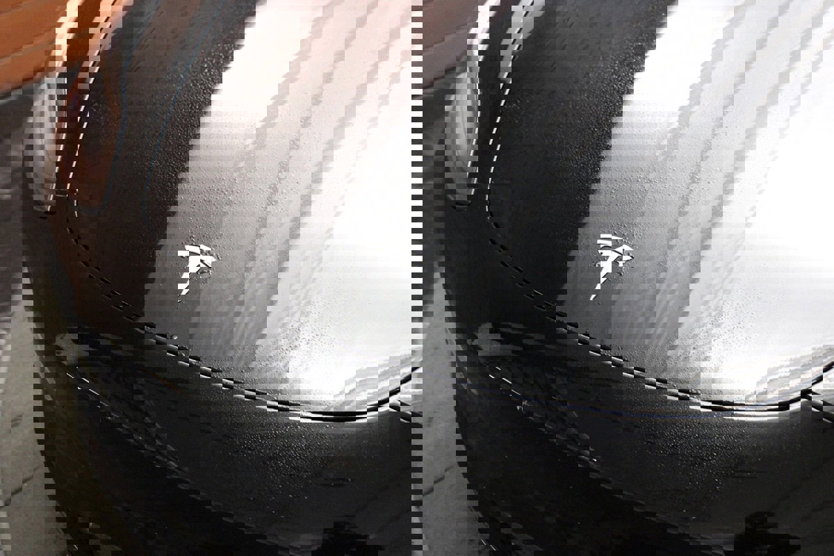 Used 2023 Tesla Model 3 Standard Range image 3