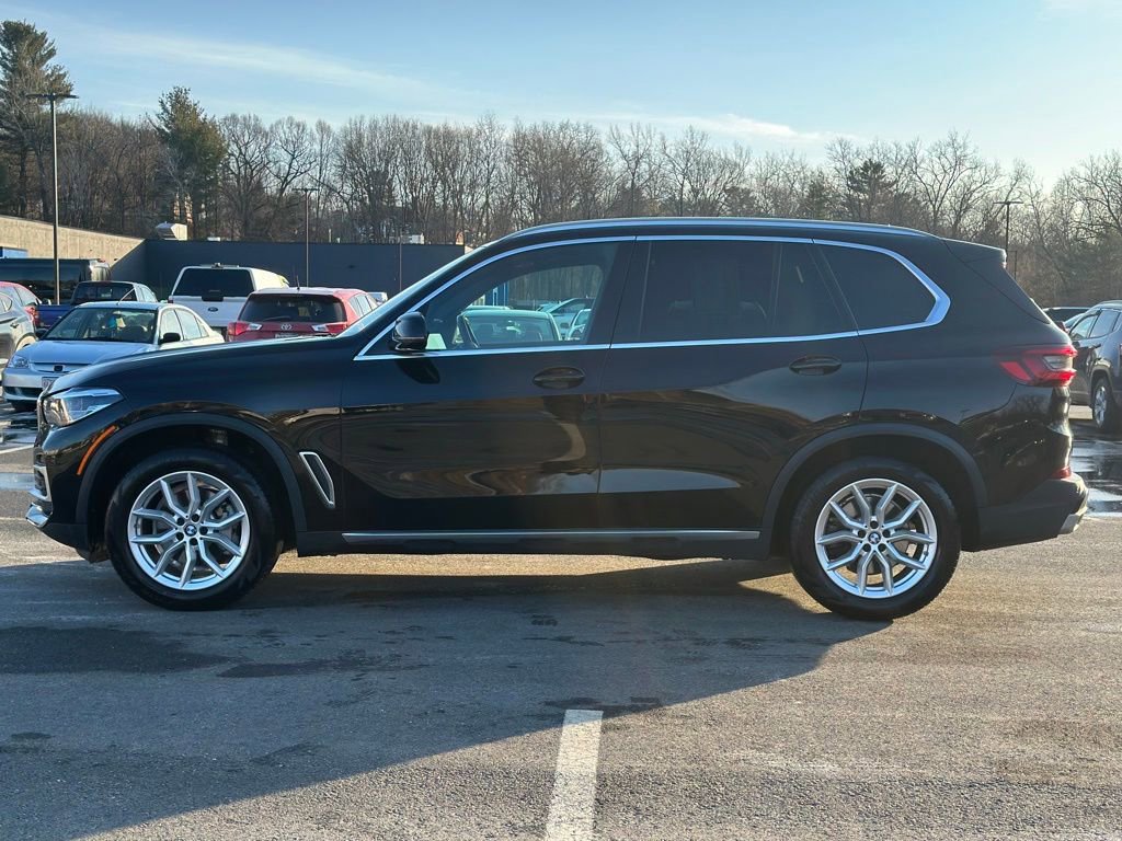 Used 2022 BMW X5 xDrive40i w/ Premium Package image 3
