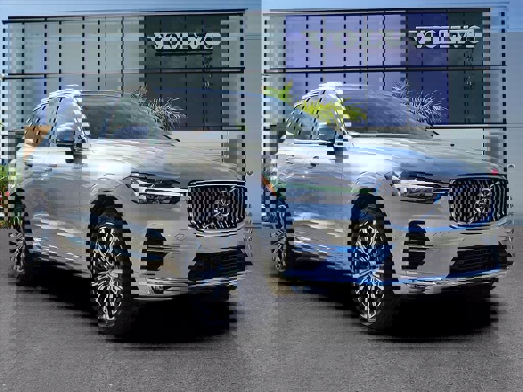 Certified 2023 Volvo XC60 B5 Plus image 1