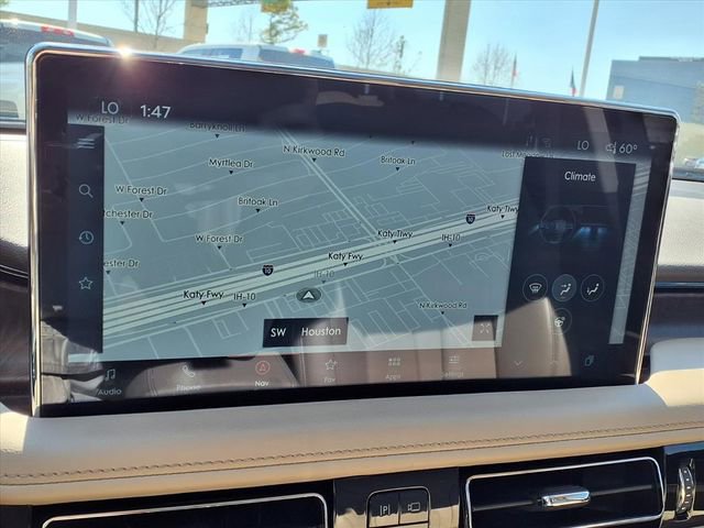 Certified 2023 Lincoln Nautilus Reserve image 17