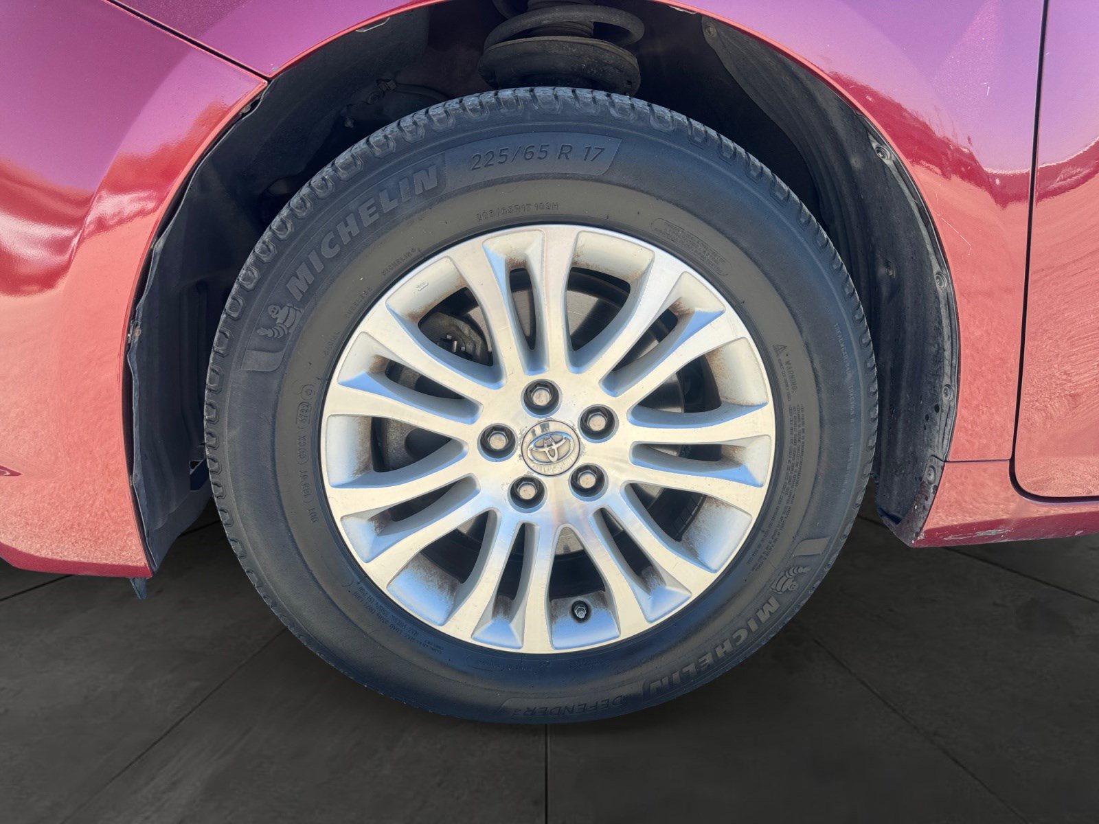 Used 2014 Toyota Sienna XLE image 14