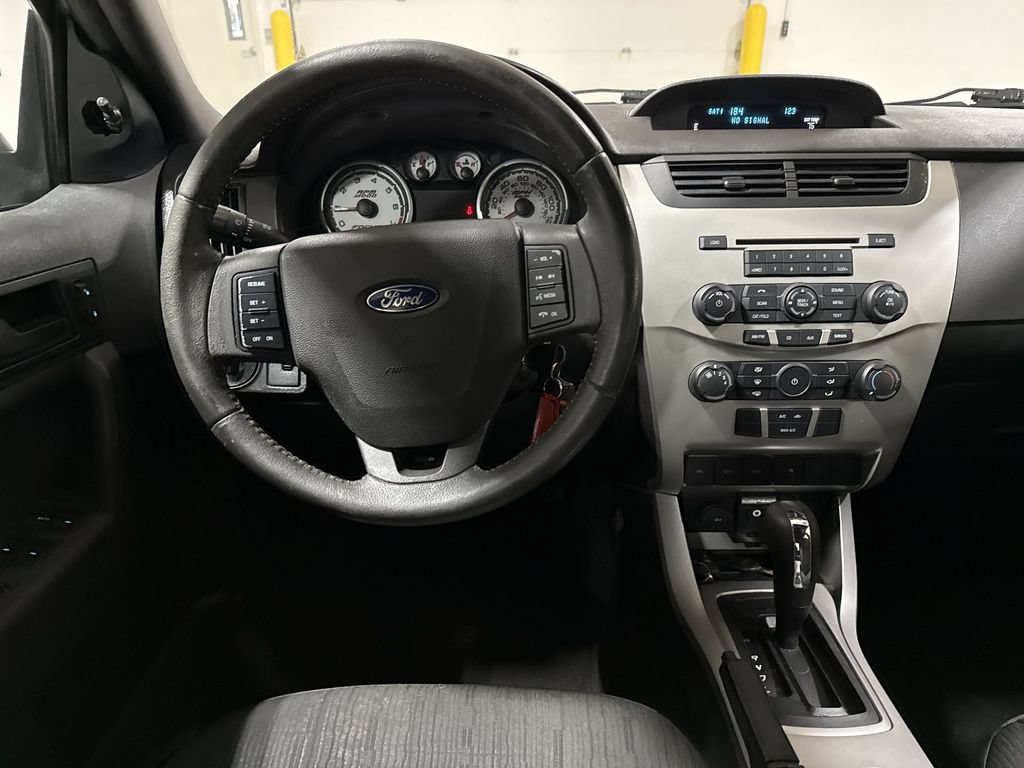 Used 2011 Ford Focus SE w/ 201A Rapid Spec Order Code FWD image 11