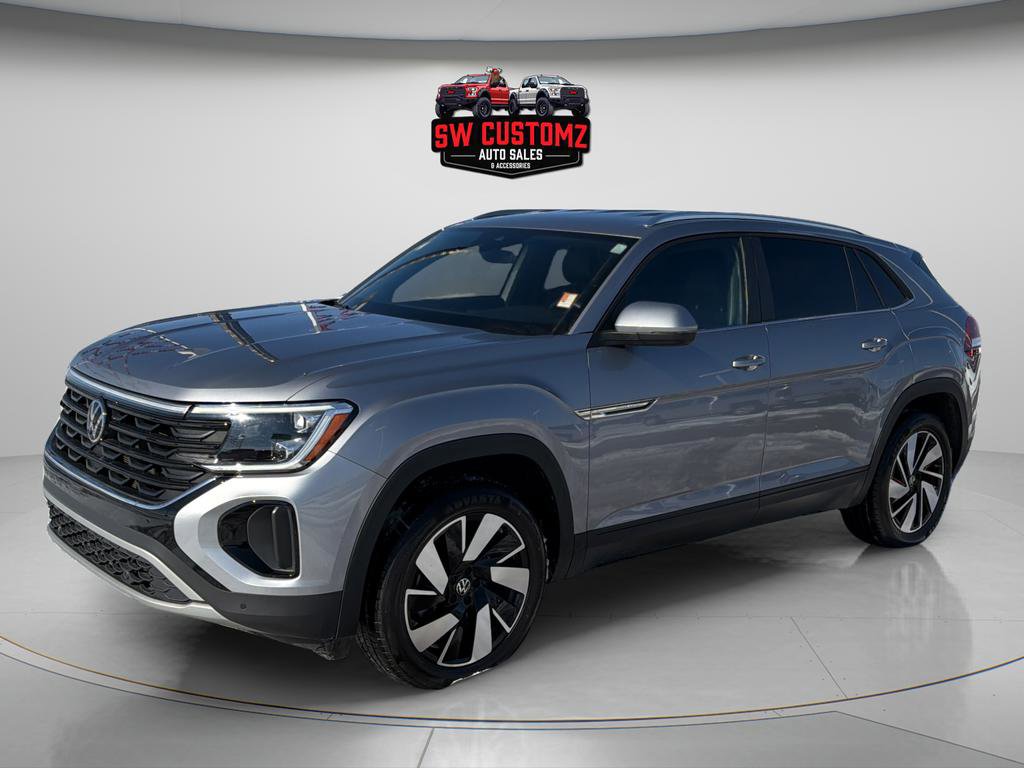 Used 2024 Volkswagen Atlas Cross Sport SE image 3