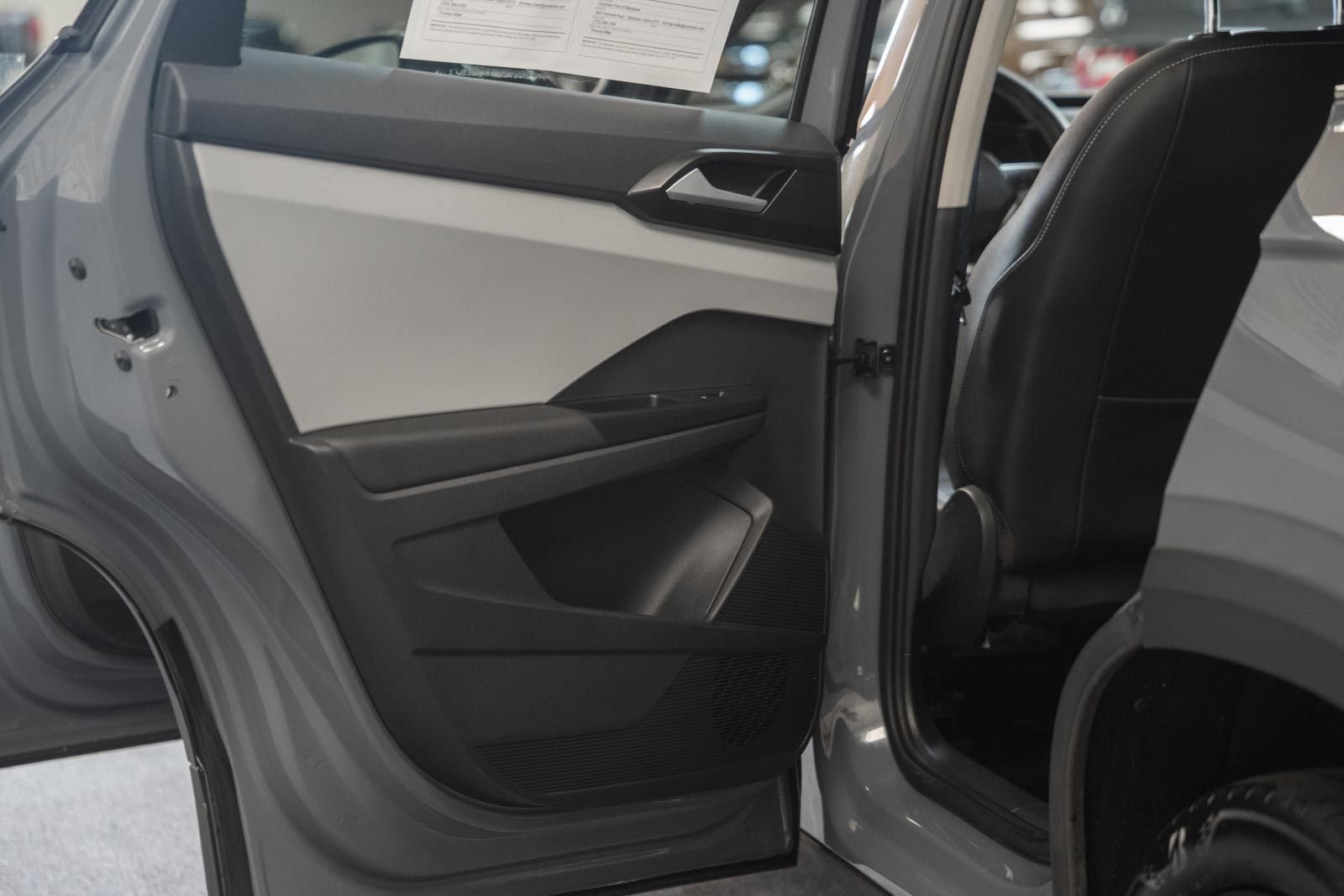 Used 2022 Volkswagen Taos SEL w/ Panoramic Sunroof Package FWD image 41