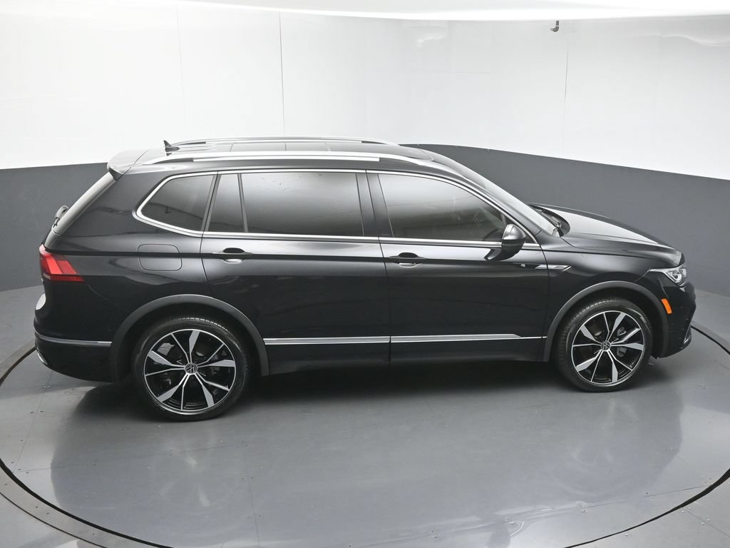 Used 2024 Volkswagen Tiguan SEL R-Line AWD/4WD image 43