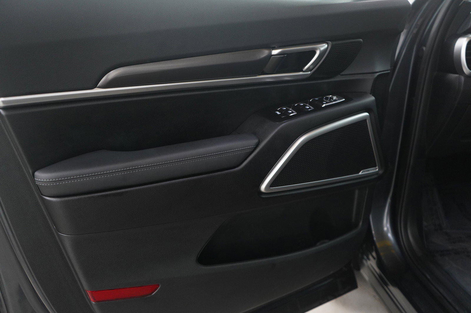 Used 2023 Kia Telluride S w/ S Sunroof Package image 26