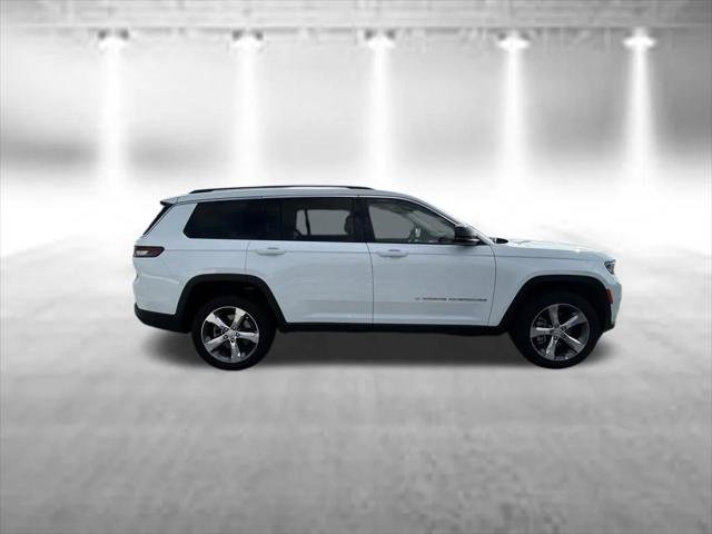 Certified 2022 Jeep Grand Cherokee L Limited RWD image 8