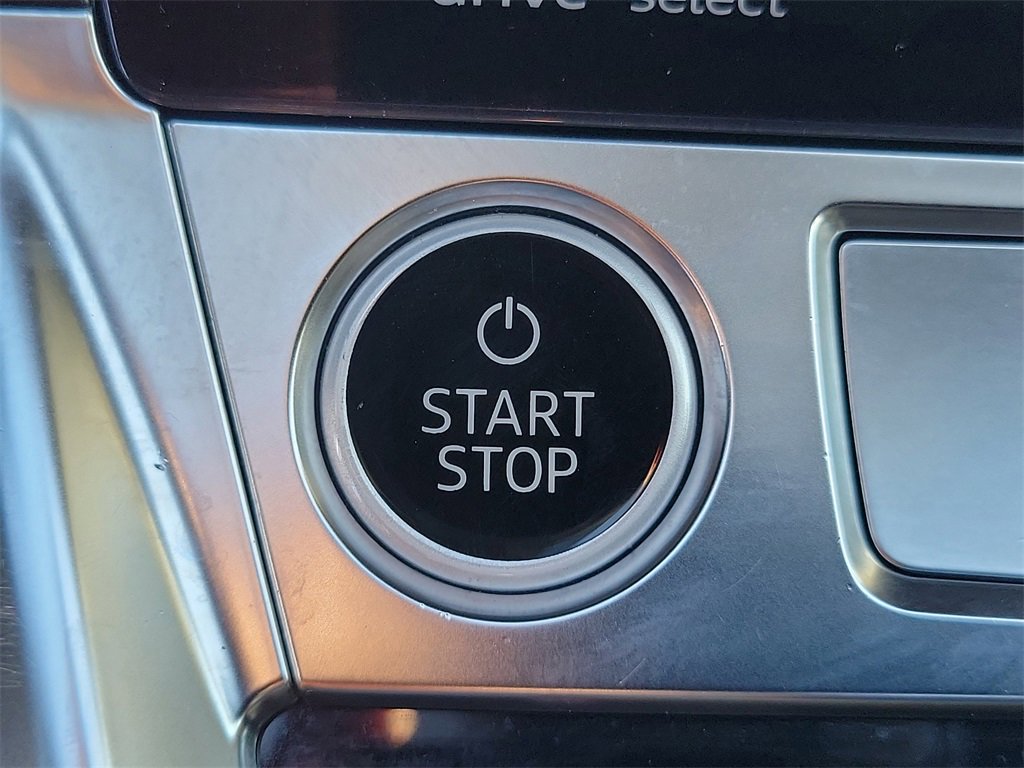 Used 2021 Audi e-tron Premium Plus w/ Premium Plus Package image 29