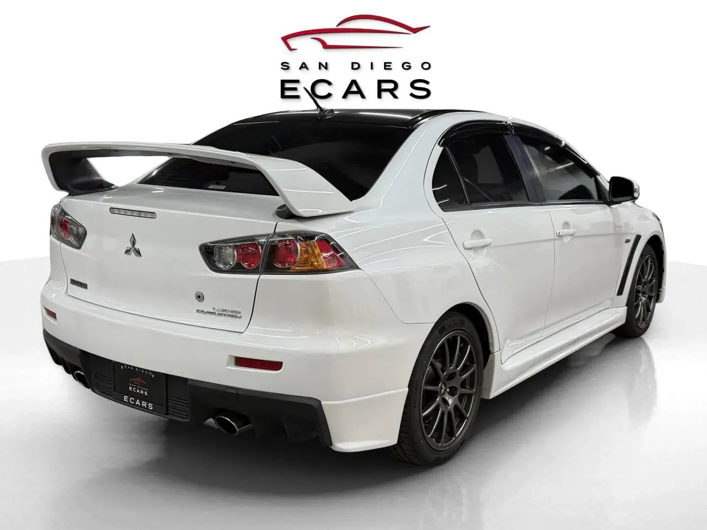 Used 2015 Mitsubishi Lancer Evolution Final Edition image 3