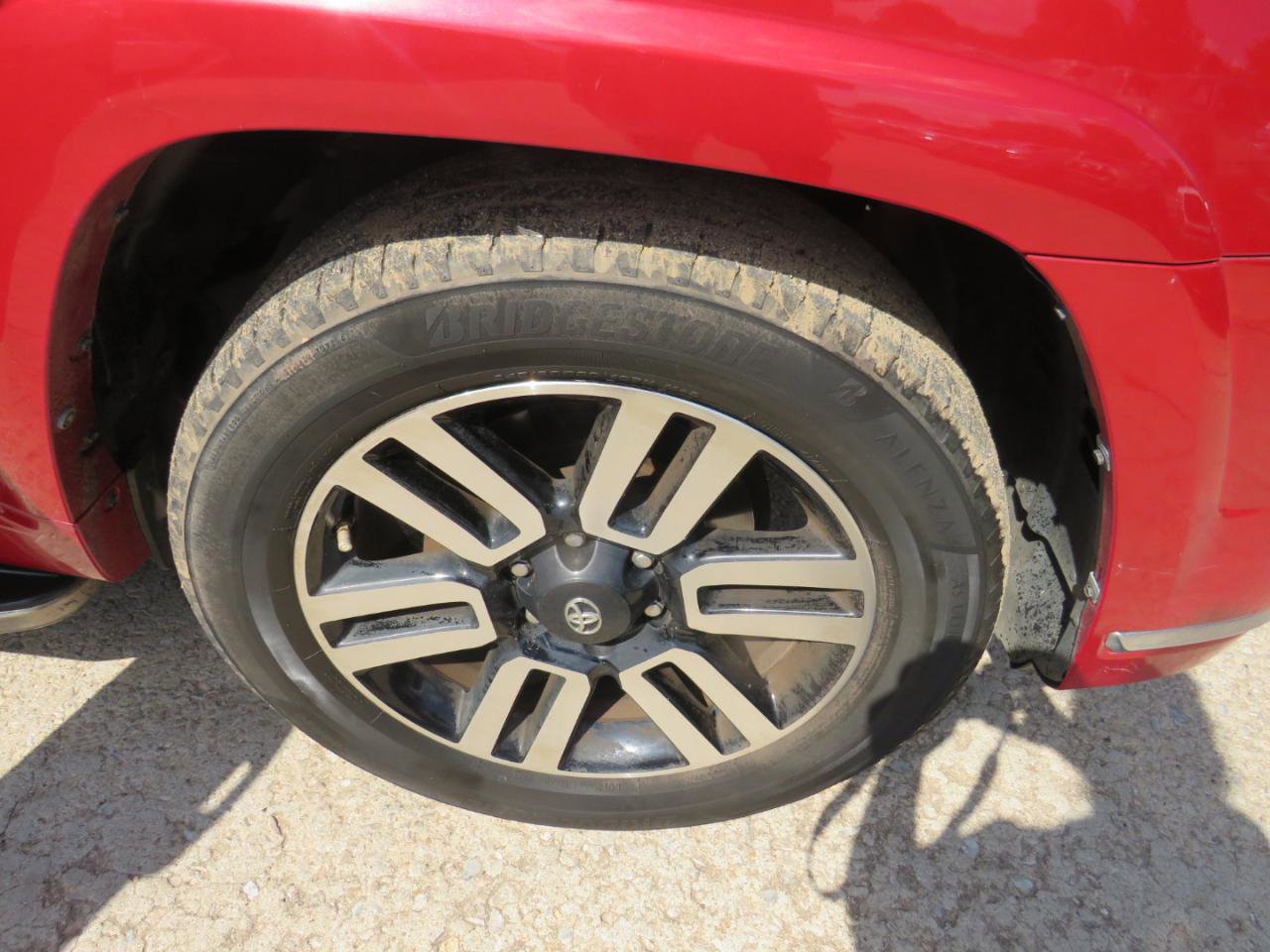 Used 2015 Toyota 4Runner Limited image 37