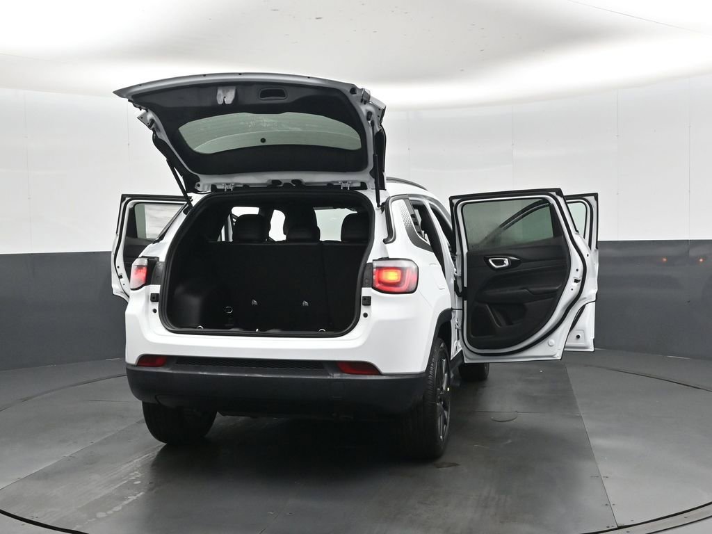New 2026 Jeep Compass Latitude AWD/4WD image 48