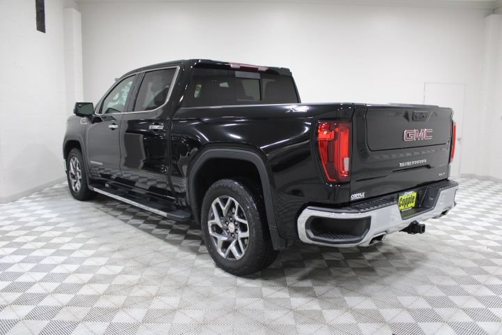Used 2023 GMC Sierra 1500 SLT w/ SLT Premium Package AWD/4WD image 9