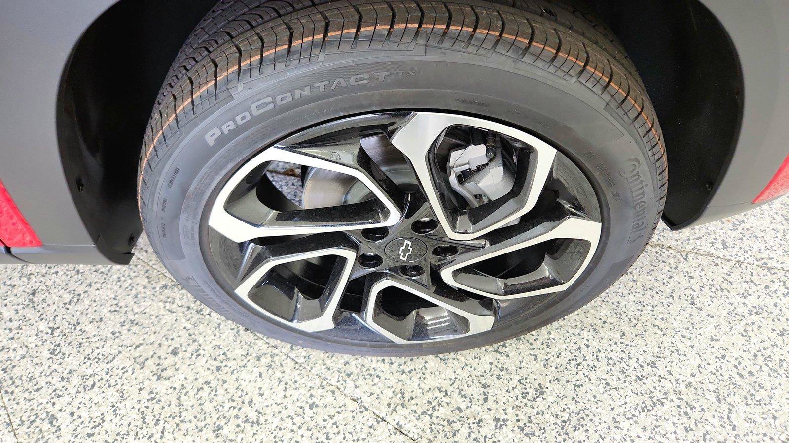 New 2026 Chevrolet Trax RS w/ Driver Confidence Package FWD image 30