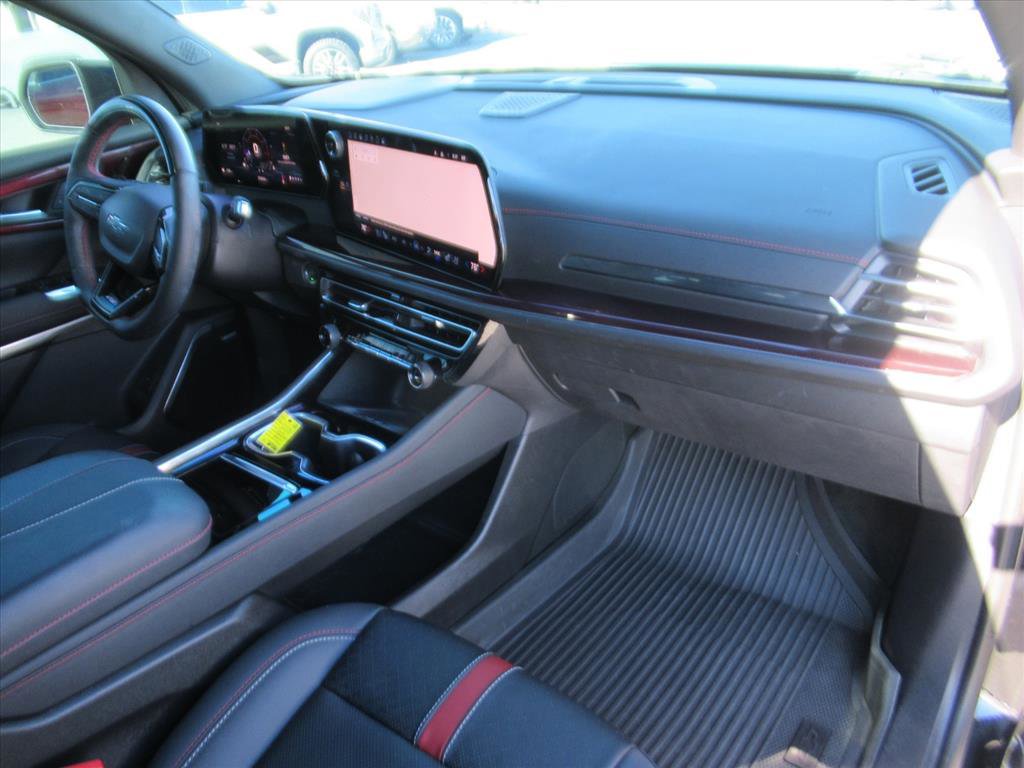 Used 2024 Chevrolet Traverse RS image 10