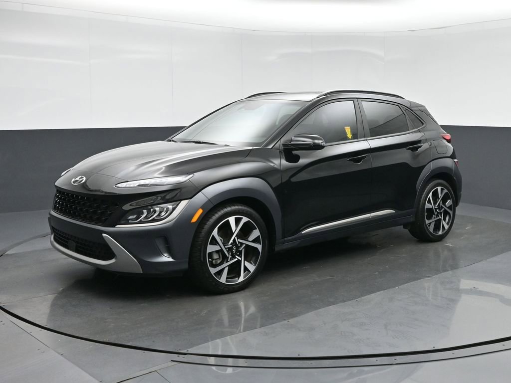 Used 2023 Hyundai Kona Limited w/ Cargo Package FWD image 3