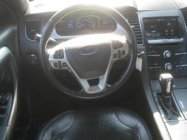 Used 2014 Ford Taurus SEL w/ Equipment Group 201A image 15