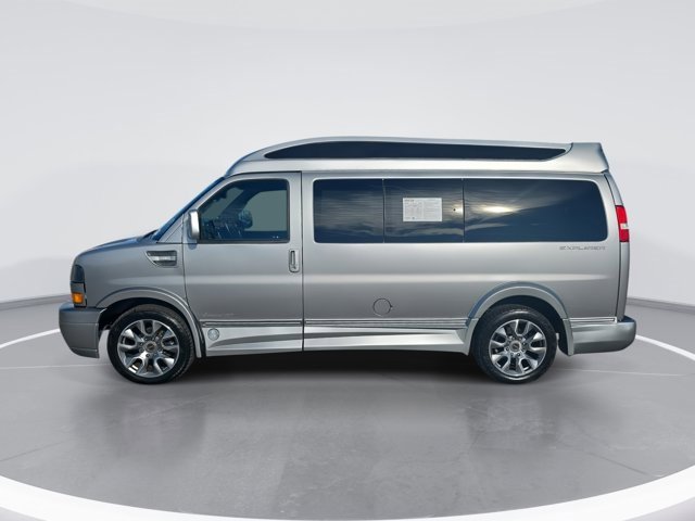 Used 2023 GMC Savana 2500 image 6