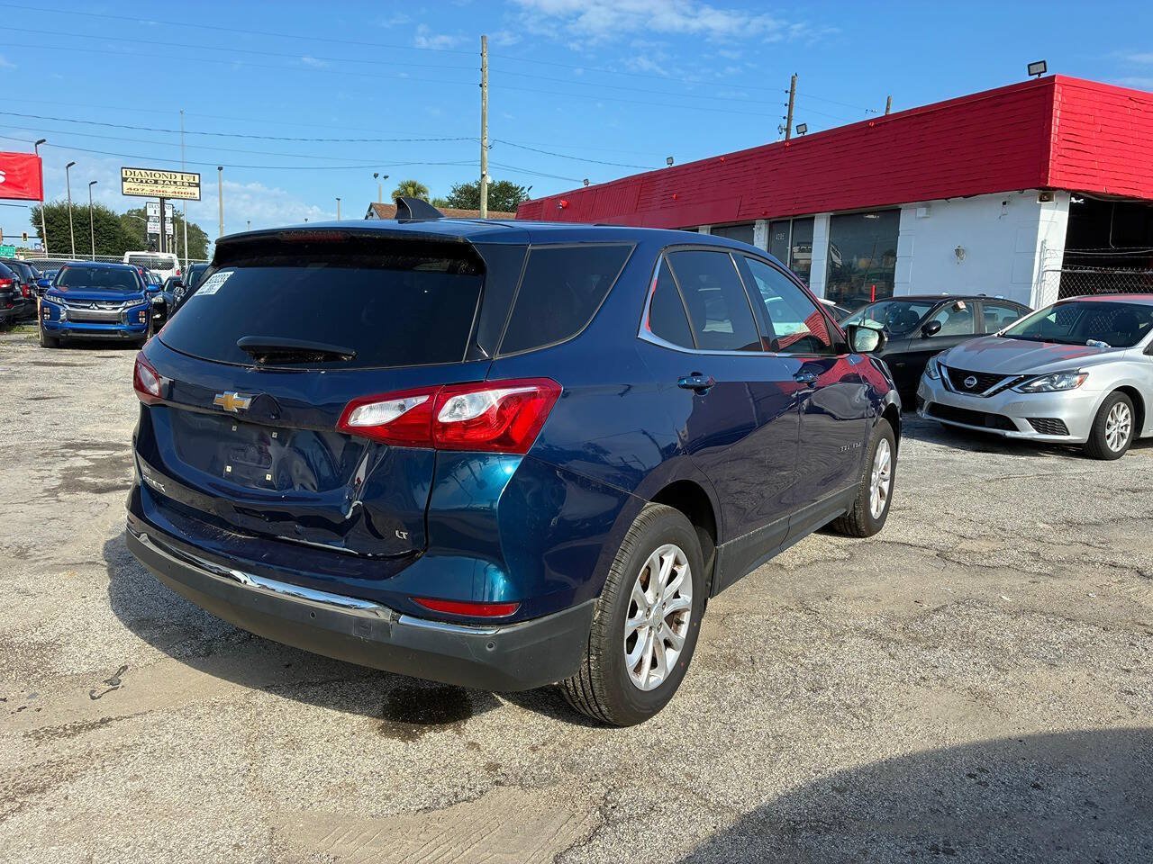 Used 2019 Chevrolet Equinox LT w/ Driver Convenience Package FWD image 5