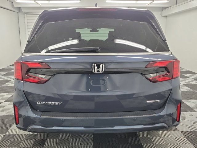 Certified 2025 Honda Odyssey Touring image 5