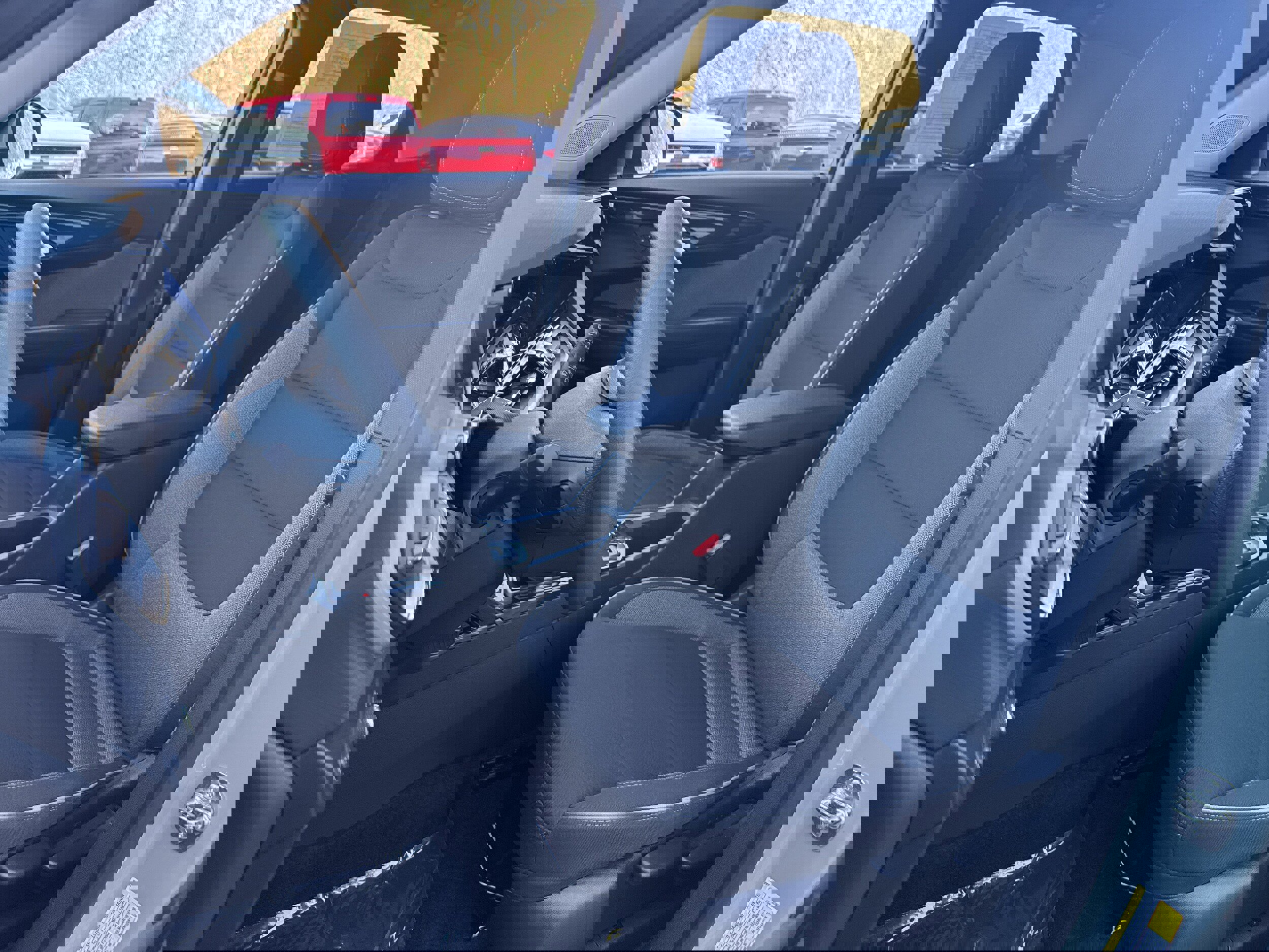 Used 2025 Chevrolet TrailBlazer LT image 5