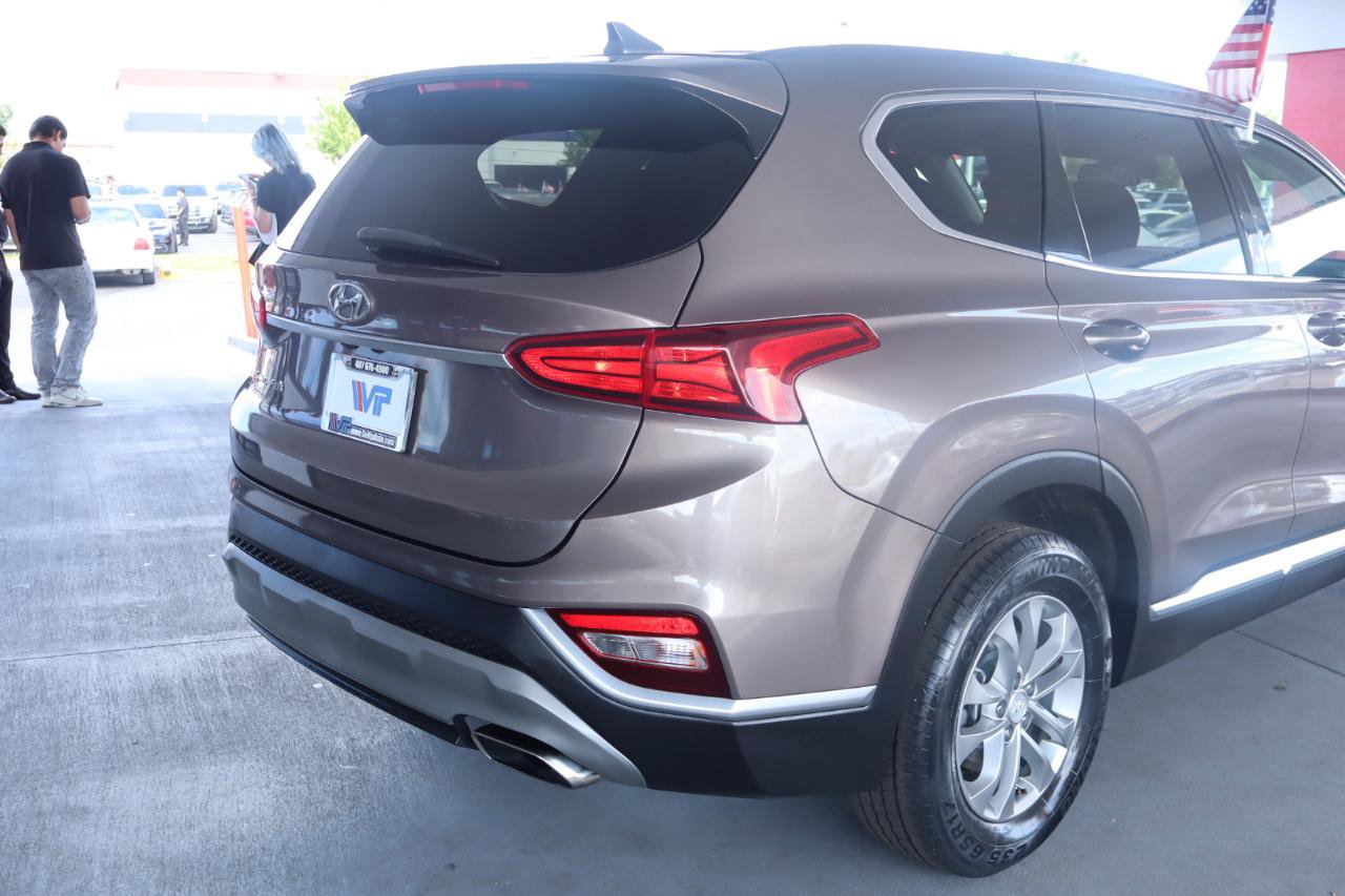 Used 2020 Hyundai Santa Fe SEL FWD image 7