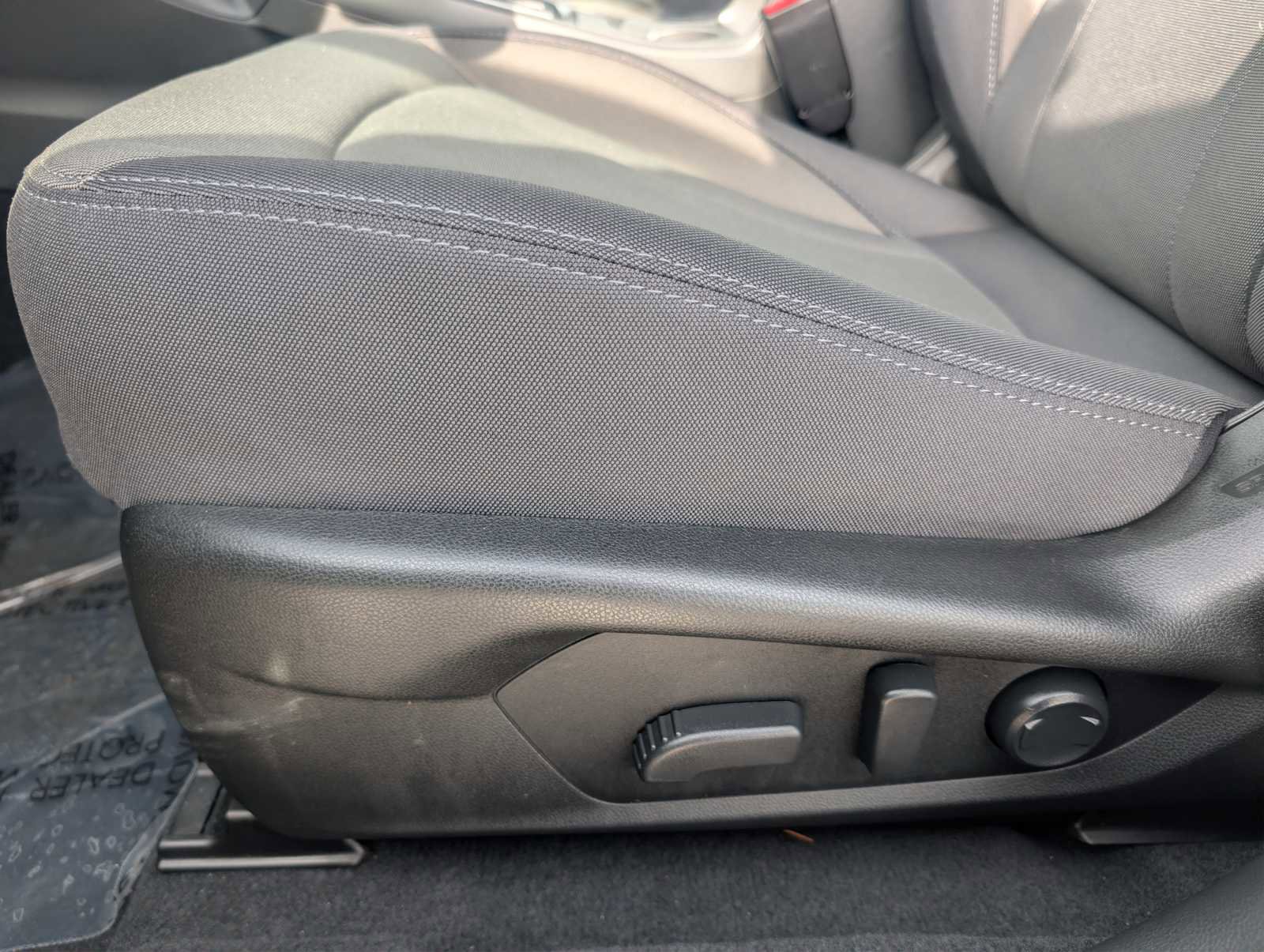 Certified 2025 Subaru Crosstrek 2.0i Premium image 19