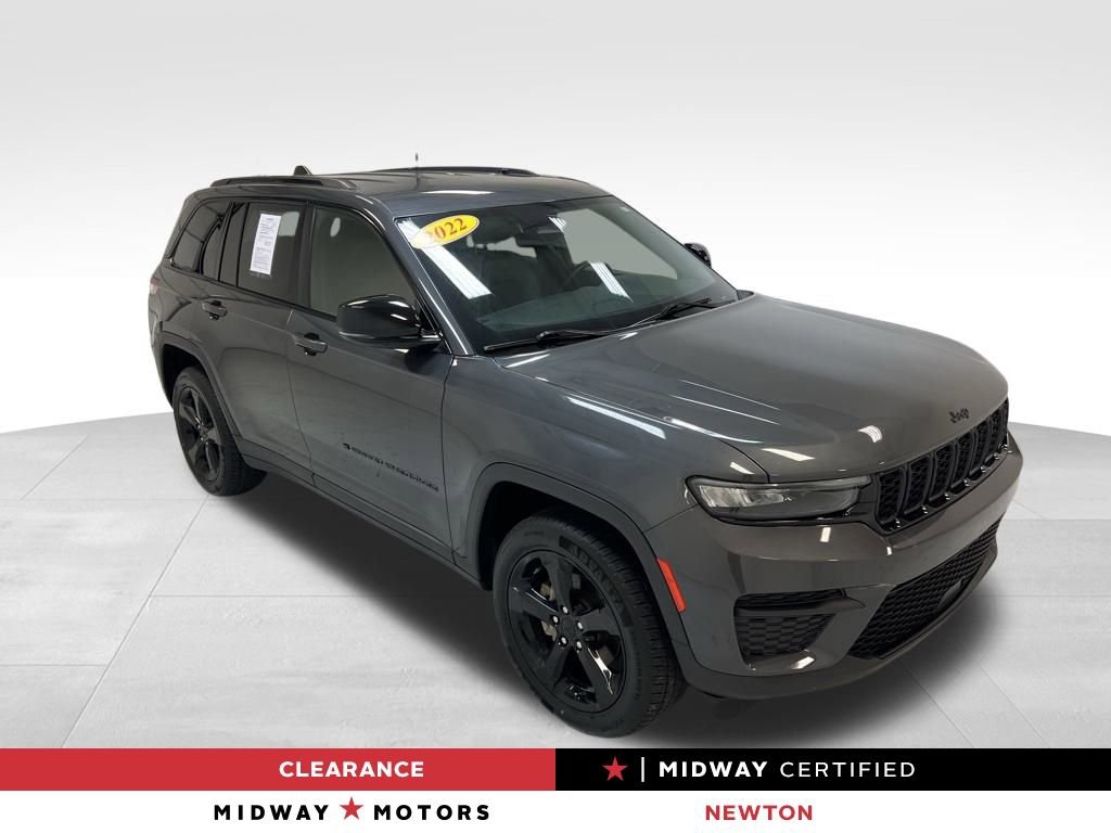 Used 2022 Jeep Grand Cherokee Altitude image 1