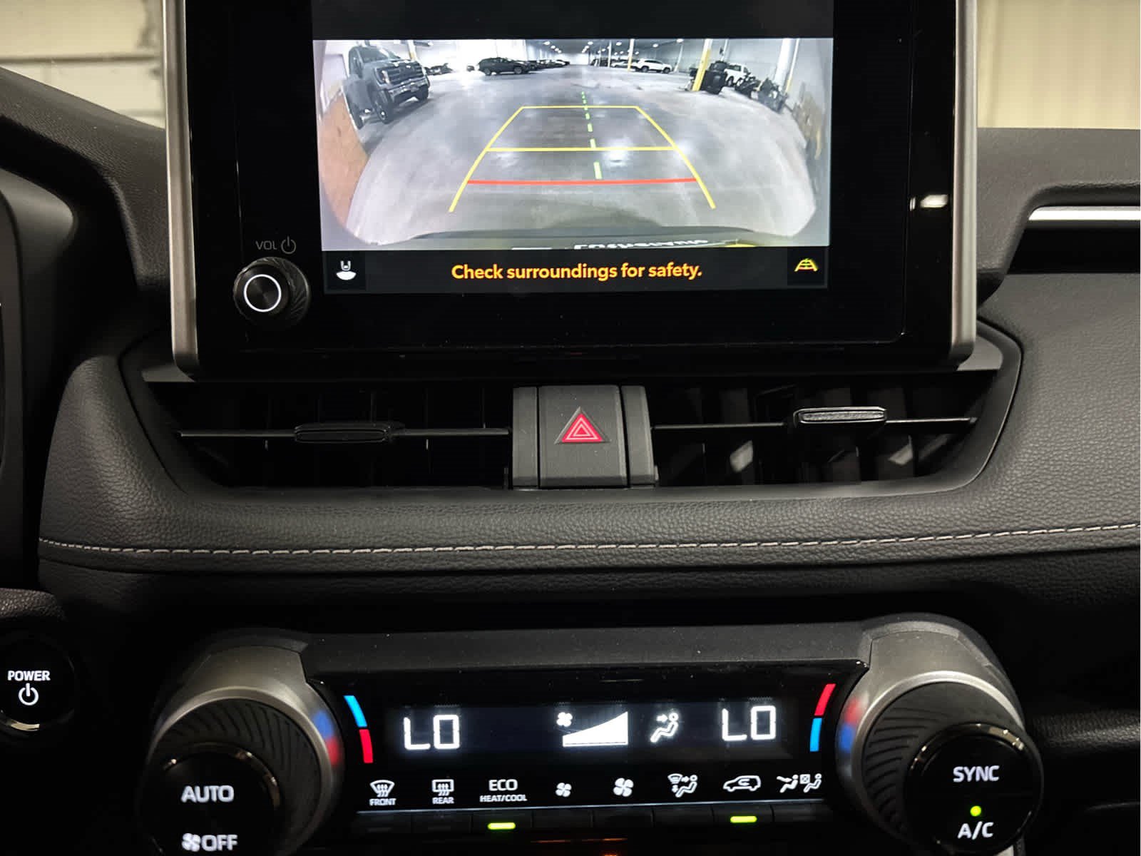 Used 2025 Toyota RAV4 XLE AWD/4WD image 10