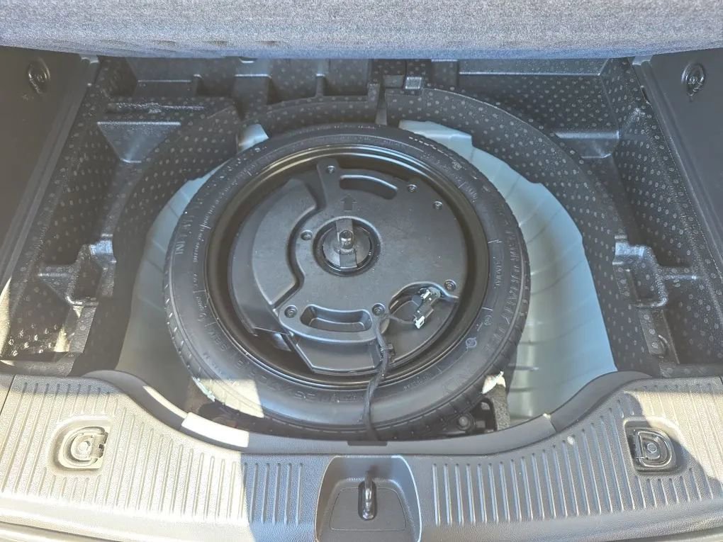 Used 2016 Buick Encore AWD image 43