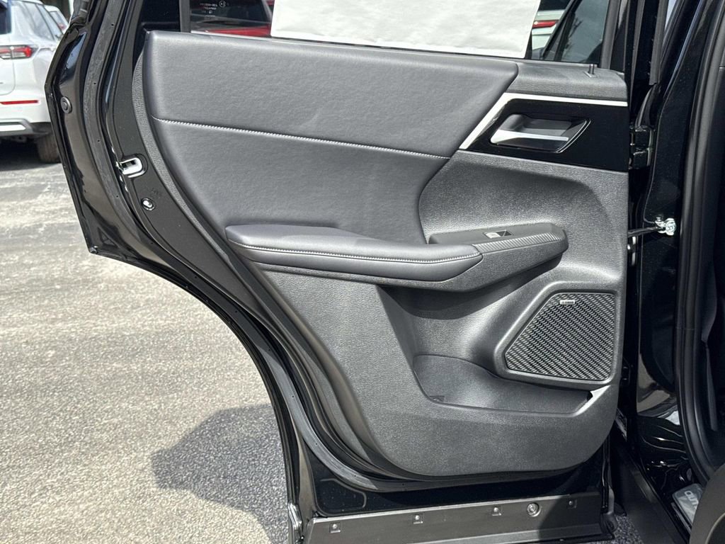 New 2026 Mitsubishi Outlander SE image 11