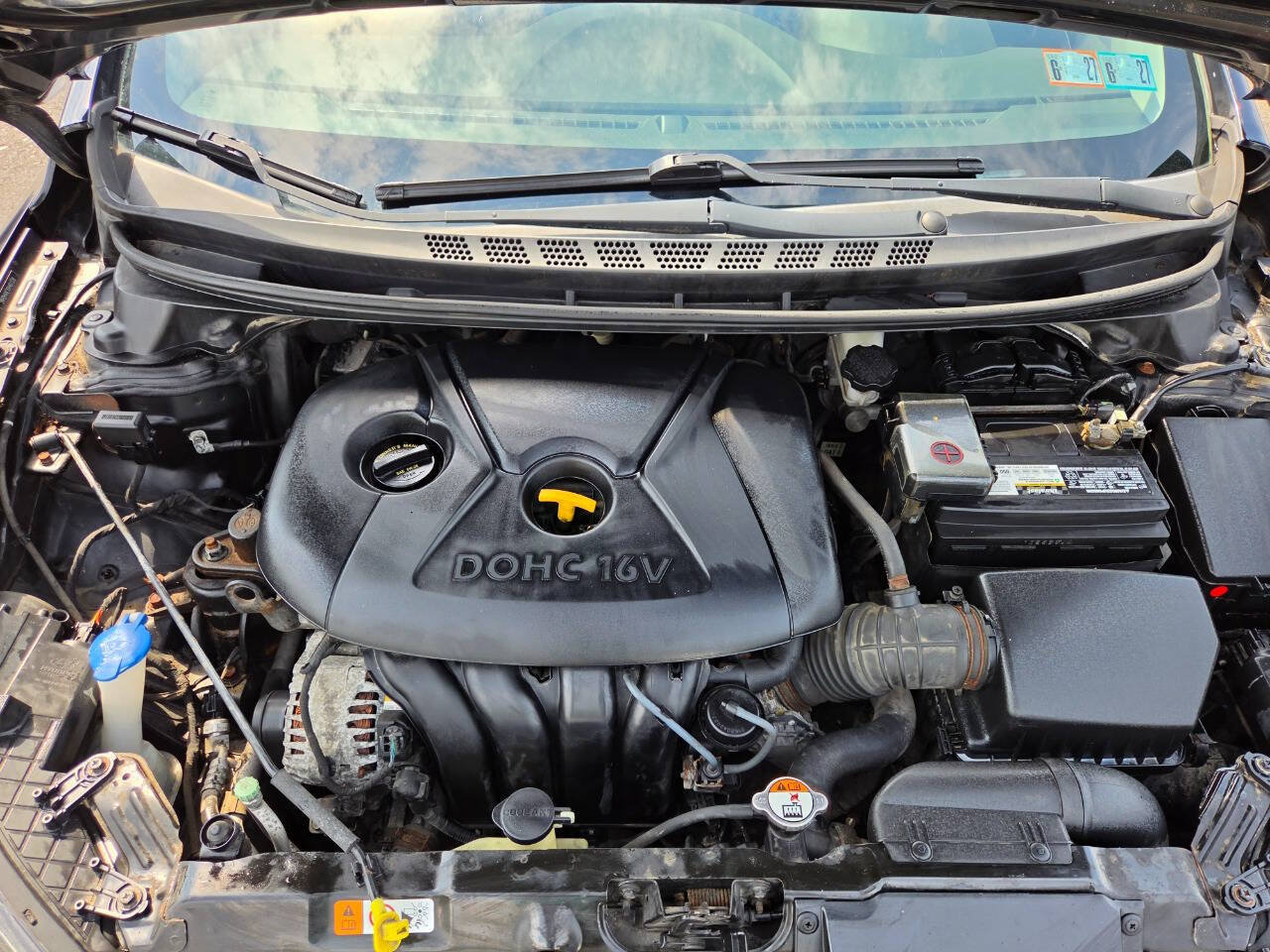 Used 2013 Hyundai Elantra GLS w/ Preferred Pkg FWD image 35
