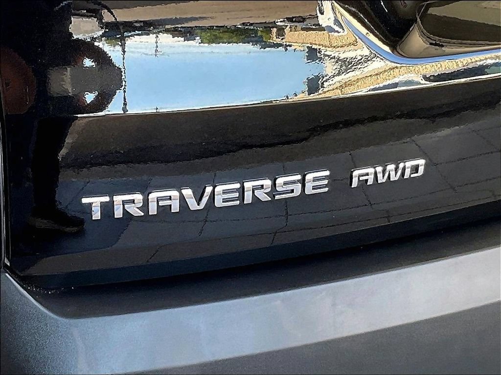 Used 2023 Chevrolet Traverse LT AWD/4WD image 29