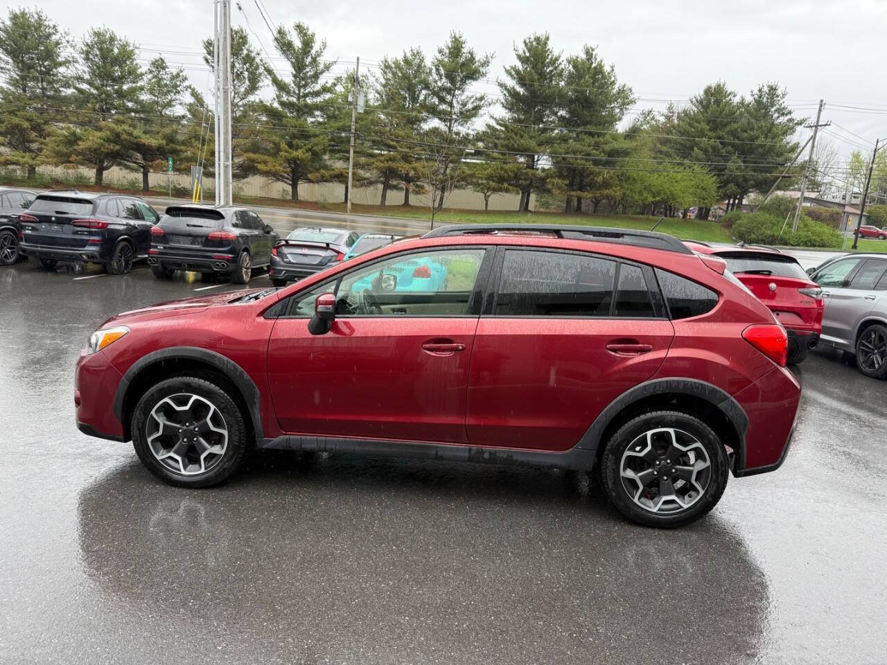 Used 2015 Subaru XV Crosstrek 2.0i Limited AWD/4WD image 9